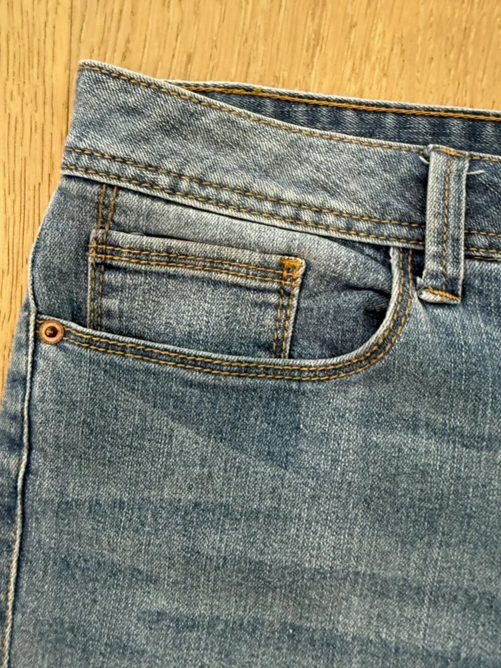 American Rag Capri Jeans | Medium Wash Blue | Size 9